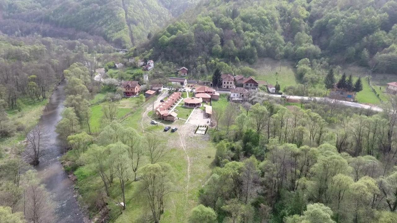 Hotel Juzni Vetar Trnski Odorovci Exteriér fotografie