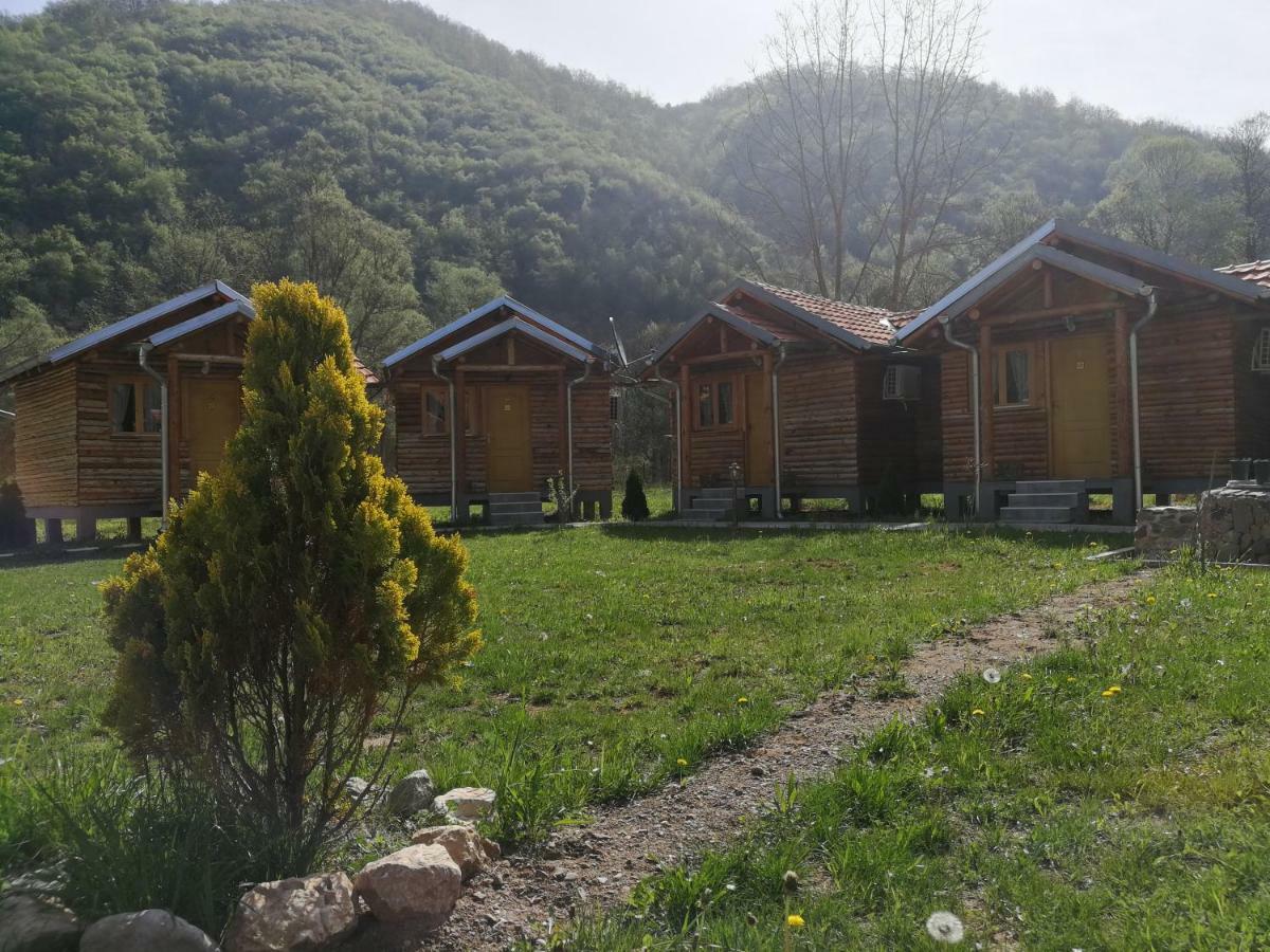 Hotel Juzni Vetar Trnski Odorovci Exteriér fotografie